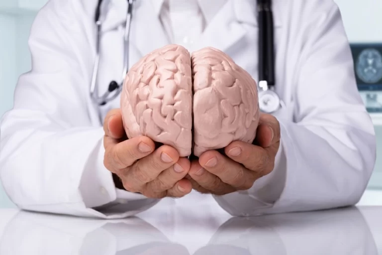 تخصص مخ وأعصاب